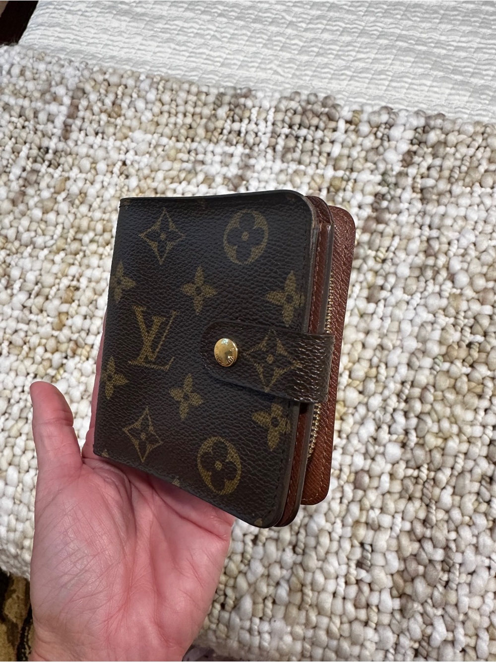 Authentic Vintage Monogram Louis Vuitton Compact Zippe’ Wallet
